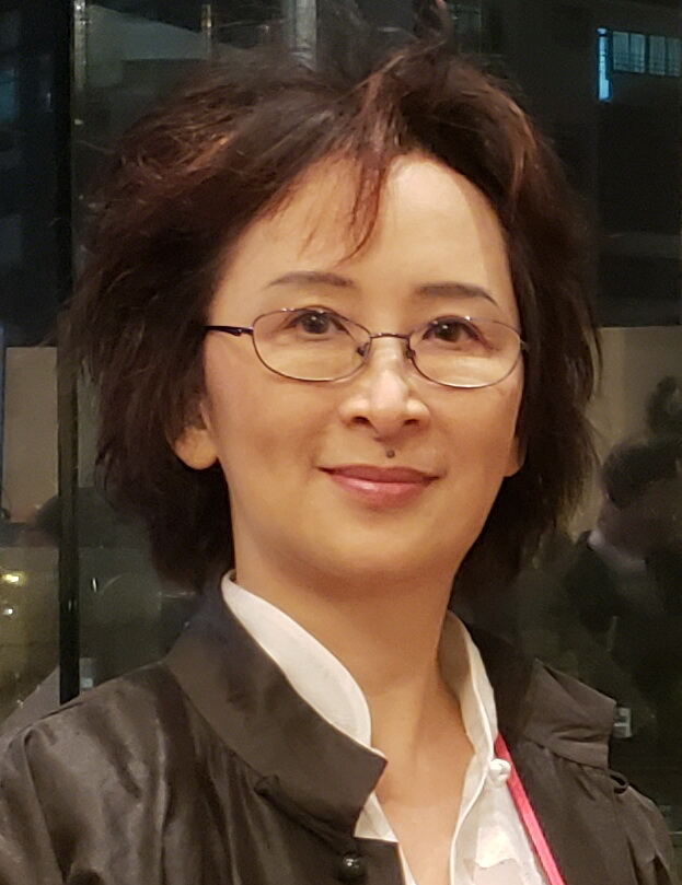  鄧宛霞